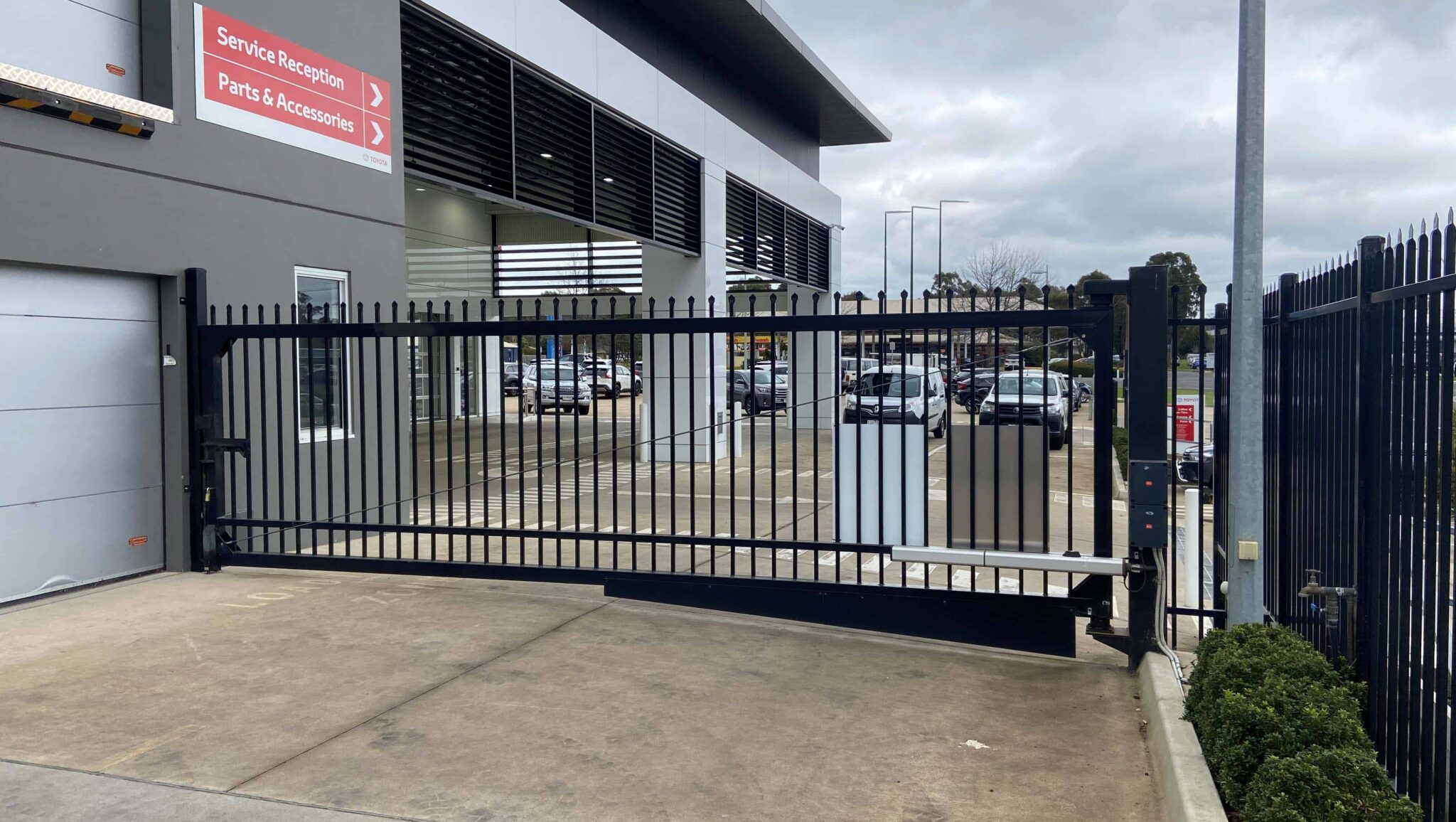 Commercial Swing Gates Melbourne | Gate Opening Systems